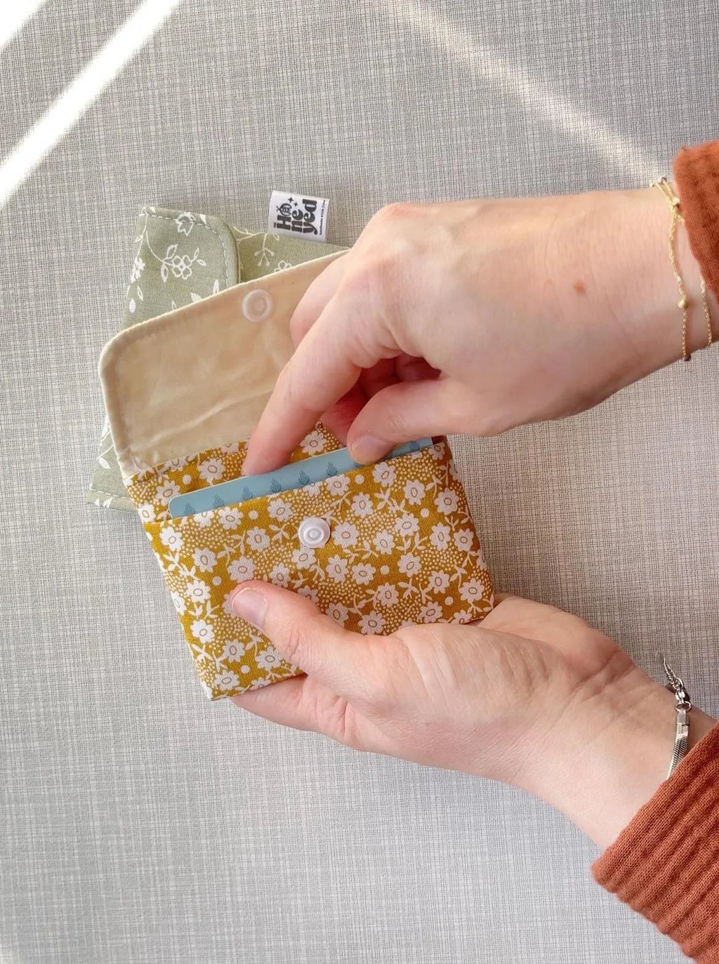 Card Holder Sewing Pattern, Video Tutorial + PDF Download, Beginner Mini Wallet