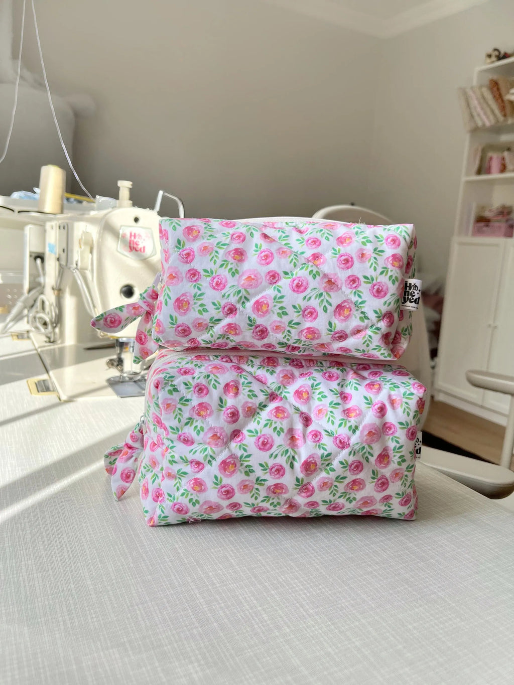 Makeup Bag Sewing Pattern, Puffy Cosmetic Bag, Beginner-Friendly Pattern, 2 Sizes with Video Tutorial