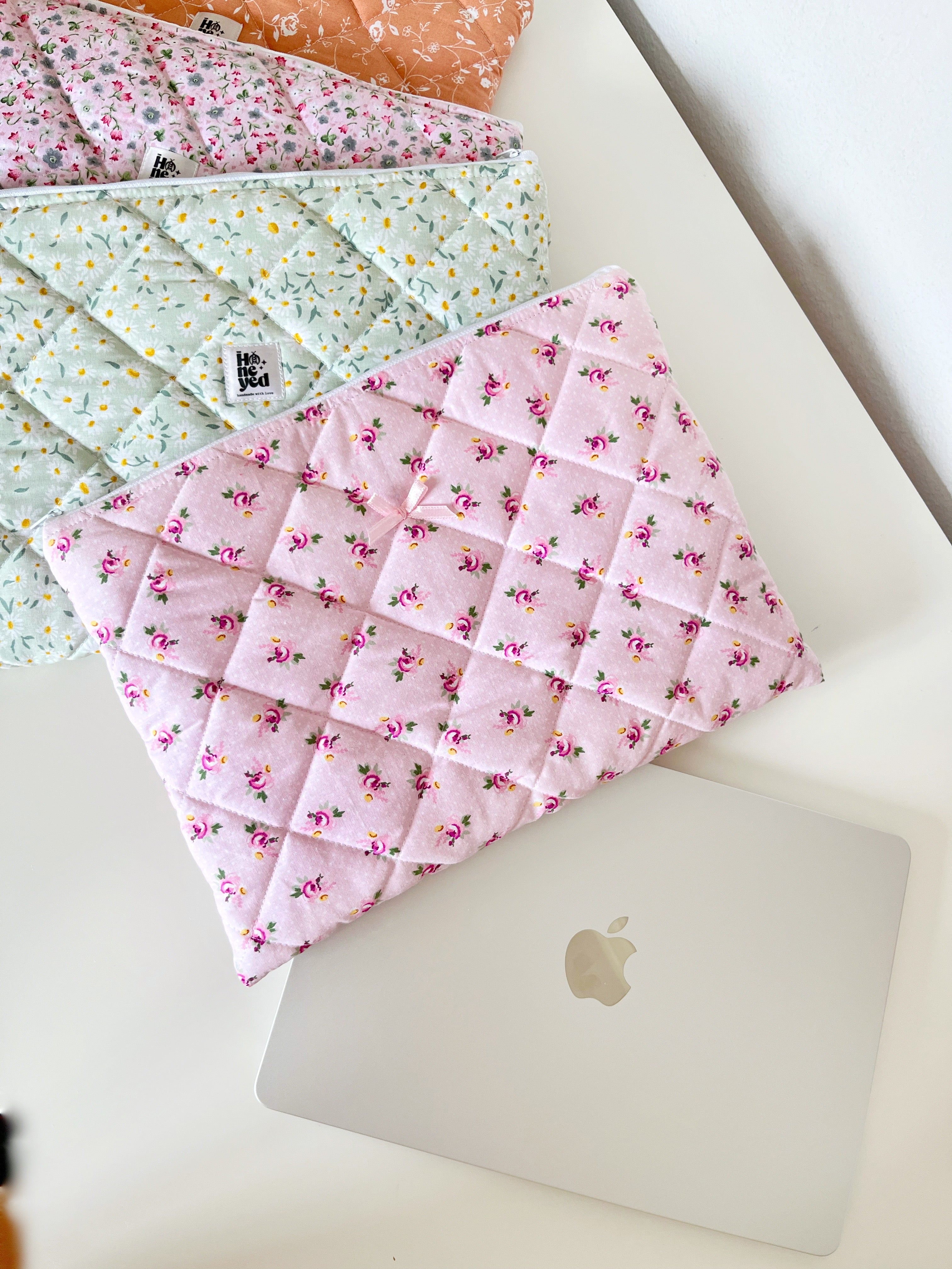 Laptop Sleeve Sewing Pattern,Video Tutorial, Beginner Friendly, PDF Download 13-16 inch Laptops