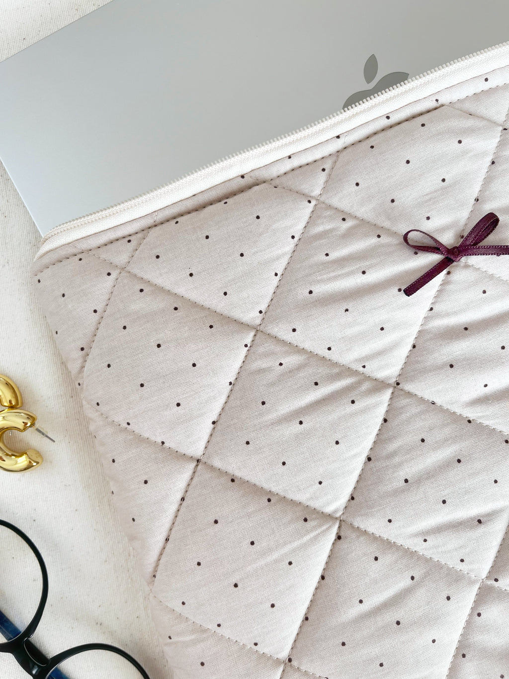 Ribbon Quilted MacBook Laptop Sleeve 13–14-15-16"