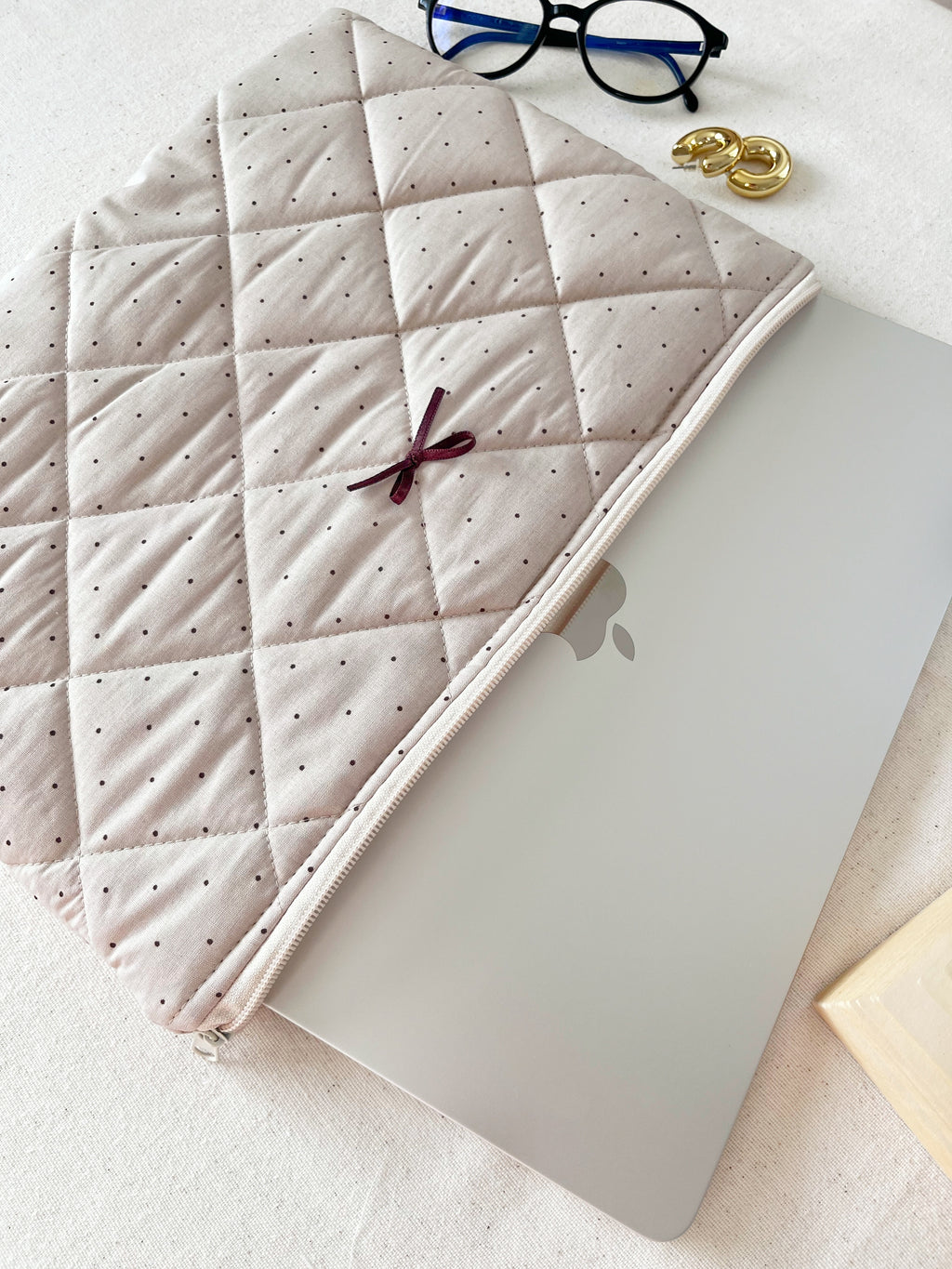Ribbon Quilted MacBook Laptop Sleeve 13–14-15-16"
