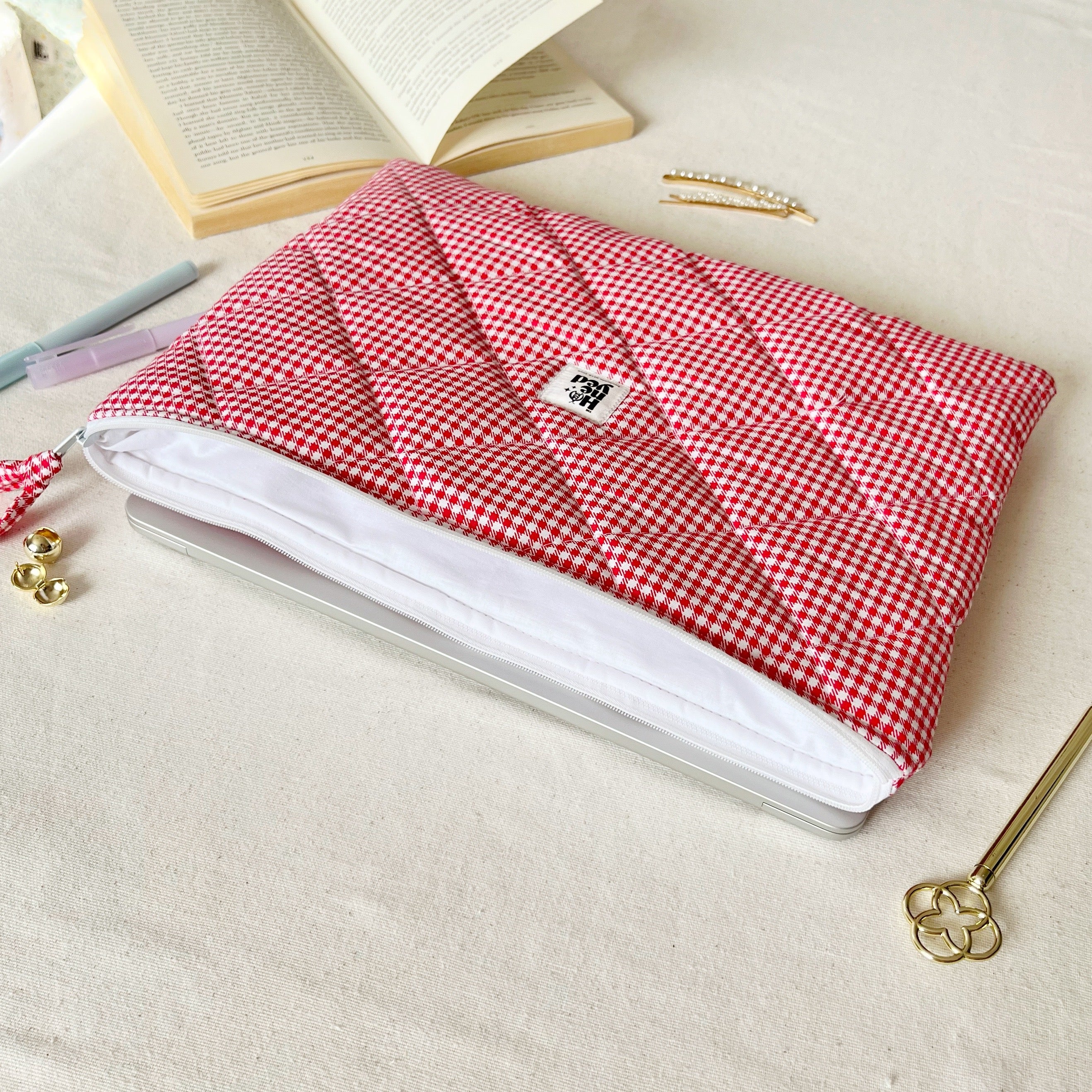 Rote karierte Gingham-Laptophülle, gepolsterte MacBook-Hülle für 13–14–15–16 Zoll