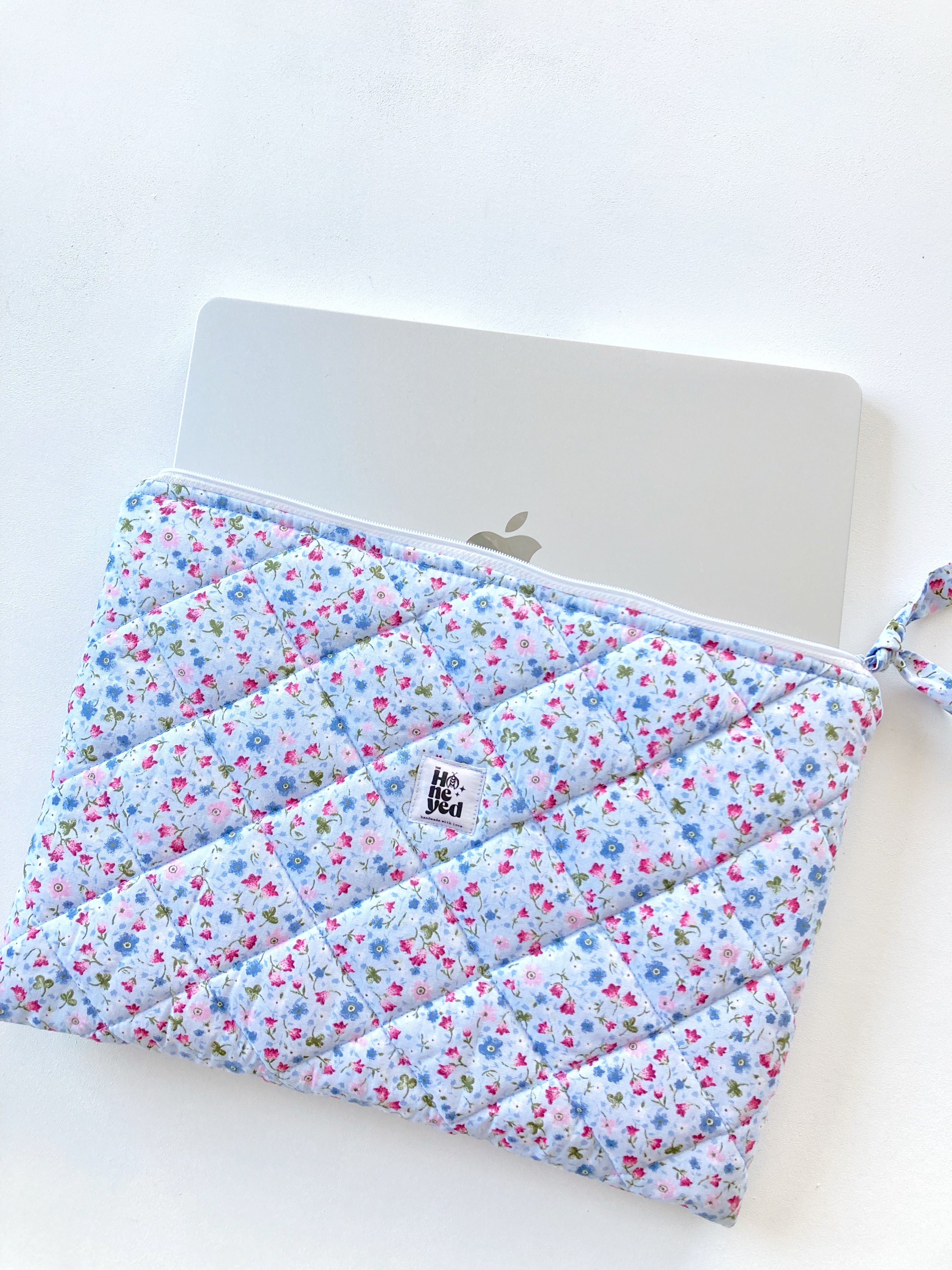 Gepolsterte Laptop-Hülle in Blau, florale MacBook Hülle 13–14–15–16 Zoll