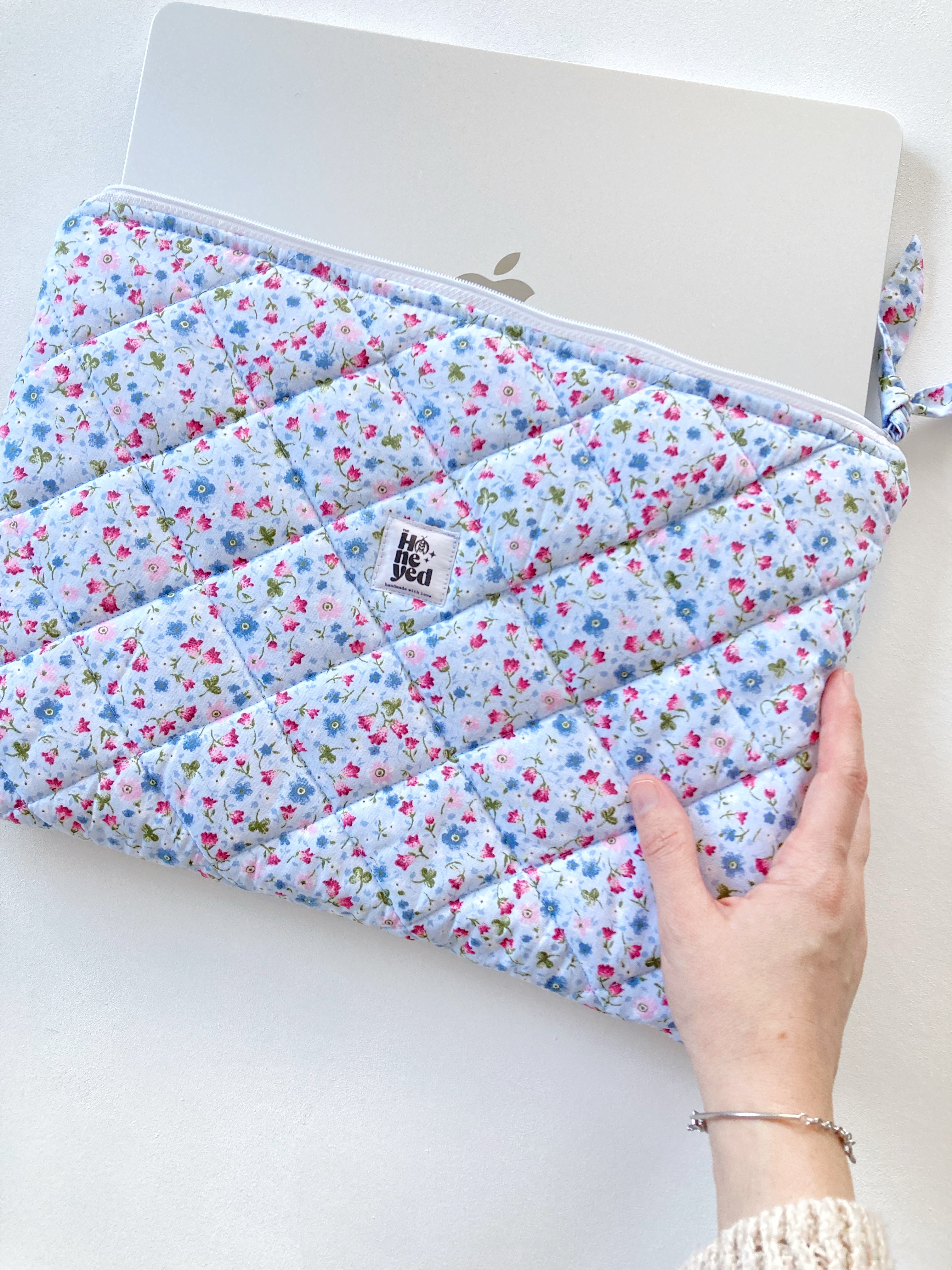 Gepolsterte Laptop-Hülle in Blau, florale MacBook Hülle 13–14–15–16 Zoll