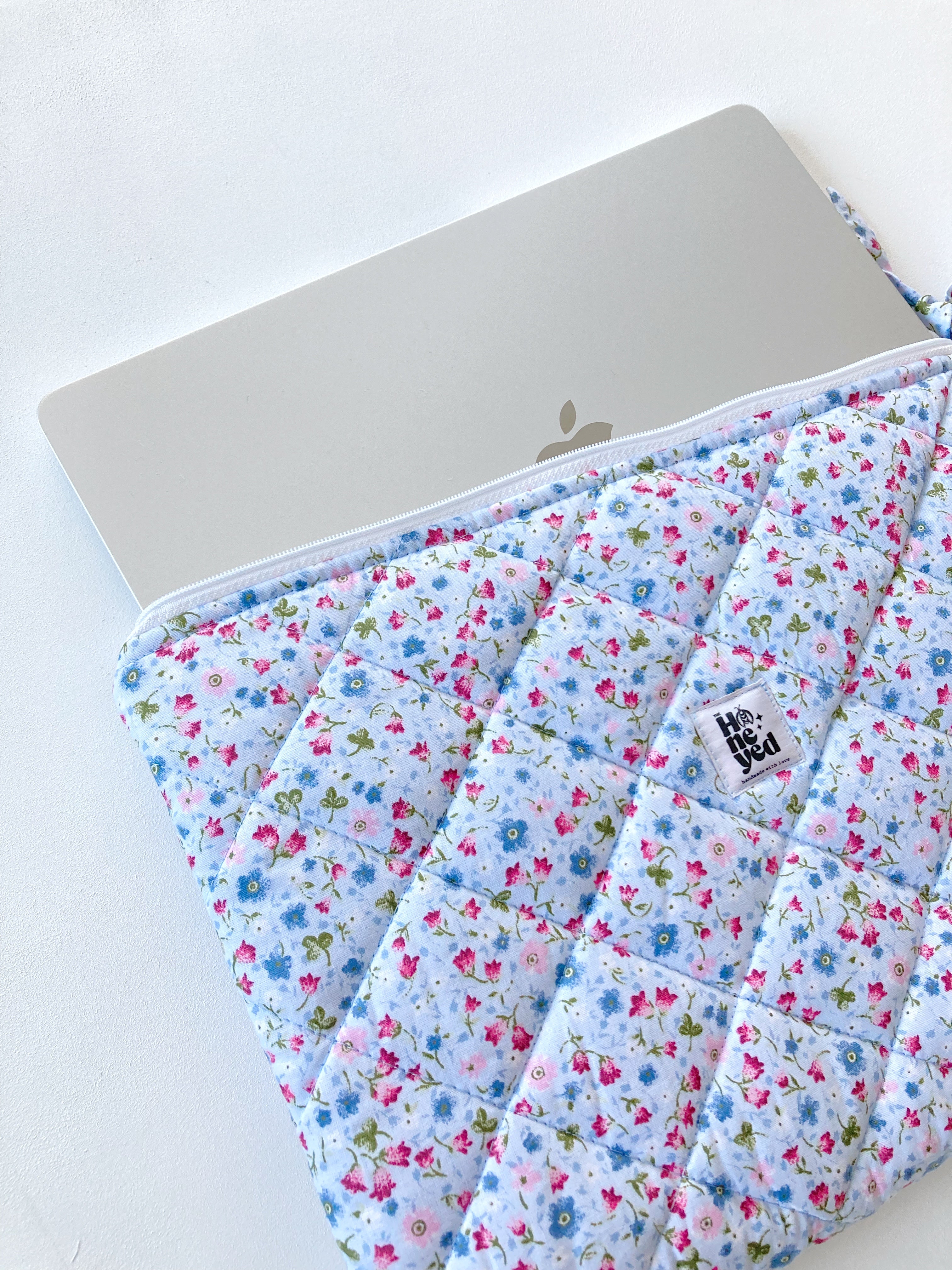Gepolsterte Laptop-Hülle in Blau, florale MacBook Hülle 13–14–15–16 Zoll