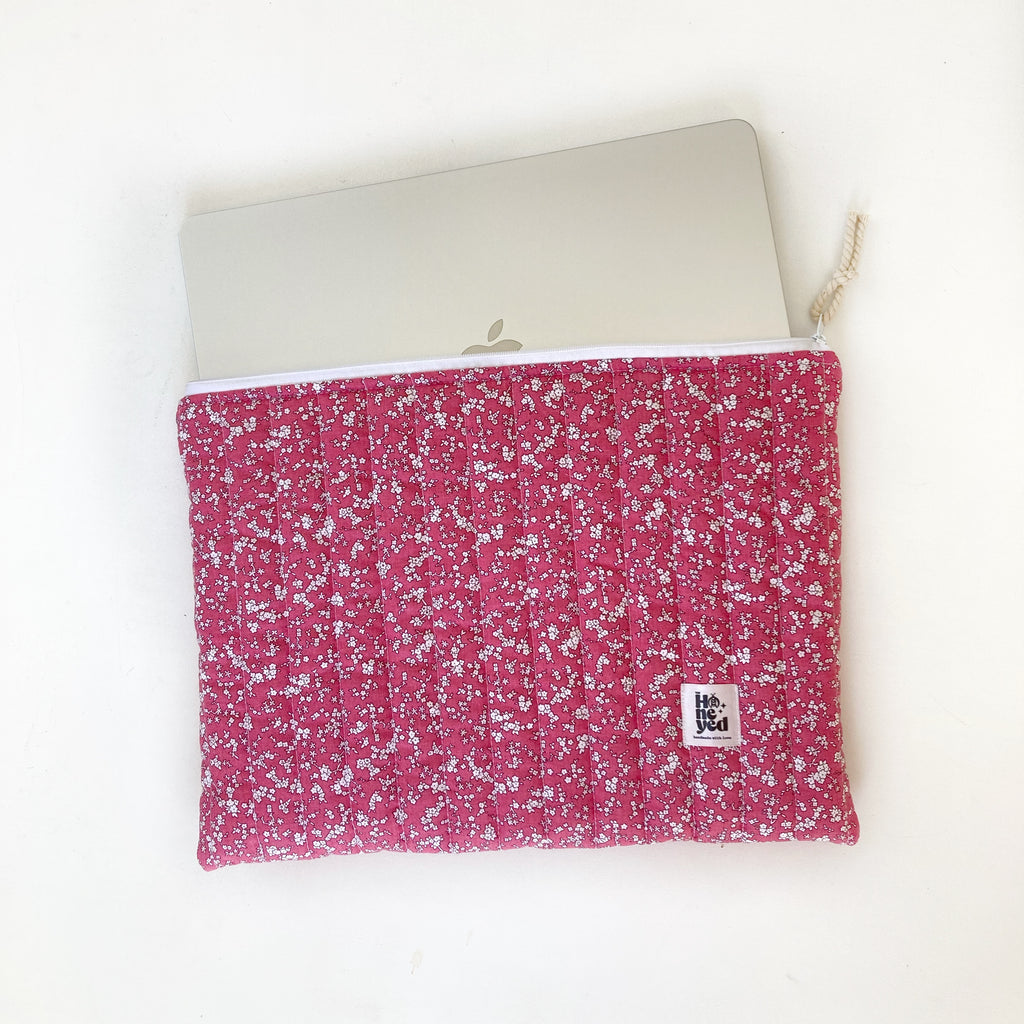Dolgulu Laptop Kılıfı, Berry Pamuk MacBook Çantası 13–14–15–16 İnç
