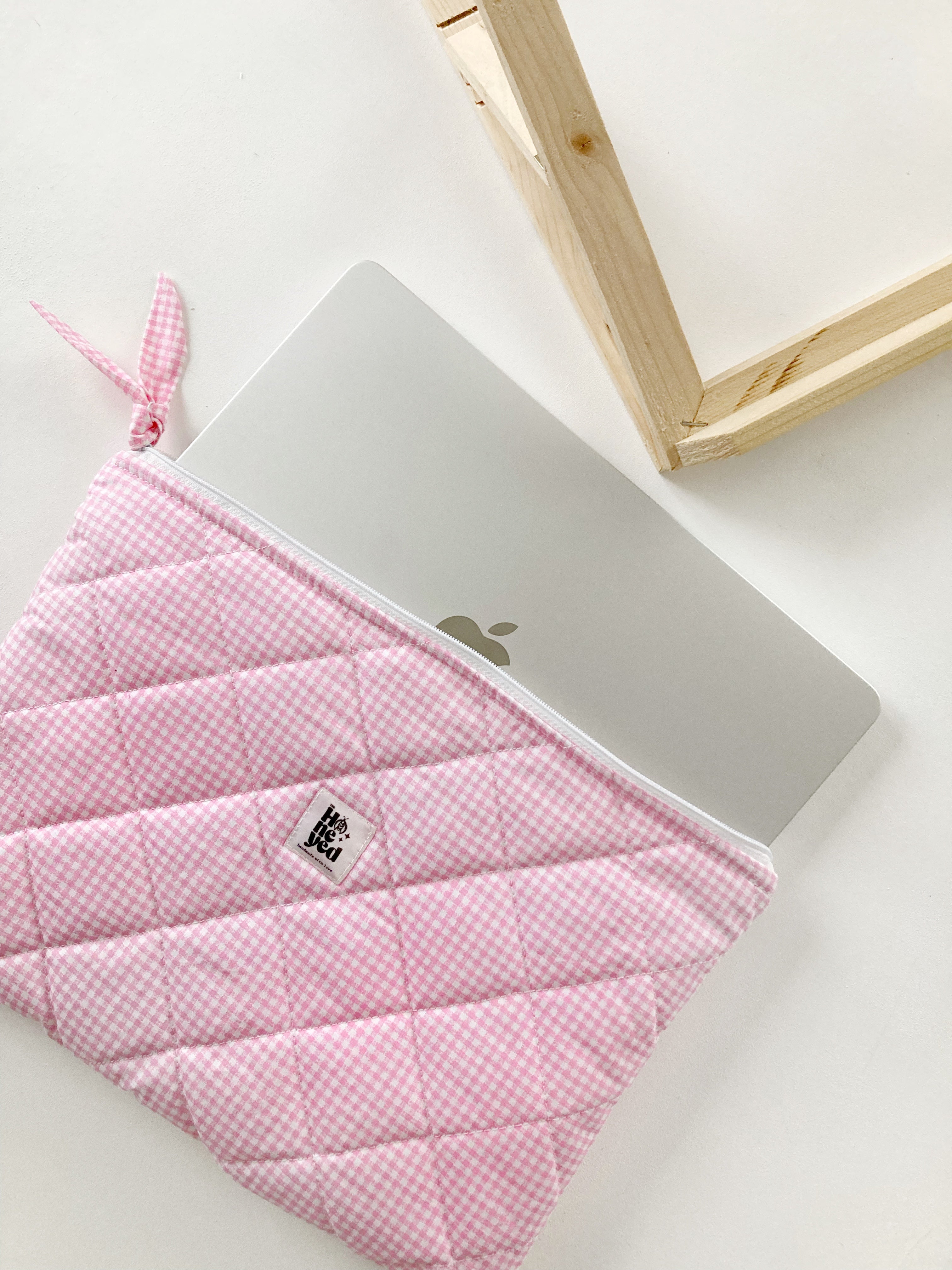 Rosa MacBook Hülle, gesteppte Laptop Sleeve 13–14–15–16 Zoll