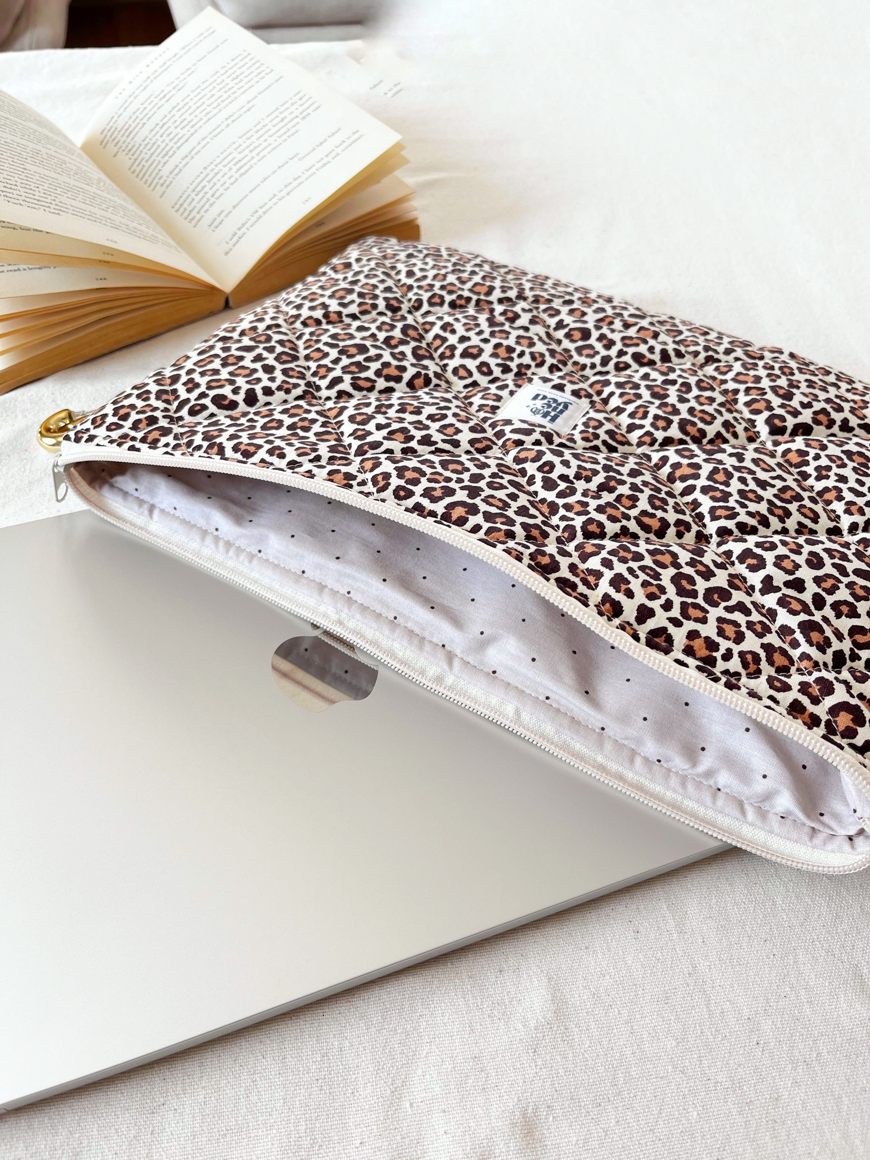Leoparden-Laptophülle, gesteppte Baumwoll-MacBook-Hülle für 13–14–15–16 Zoll